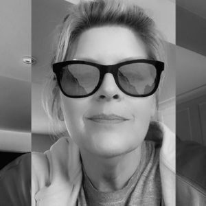 Meet your Posher, Jeannette